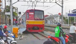 Stasiun-KA-Pondok-Jati