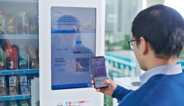 Publishing_Image_QRIS_Scan_2